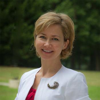 Headhshot of Ioulia Rytikova